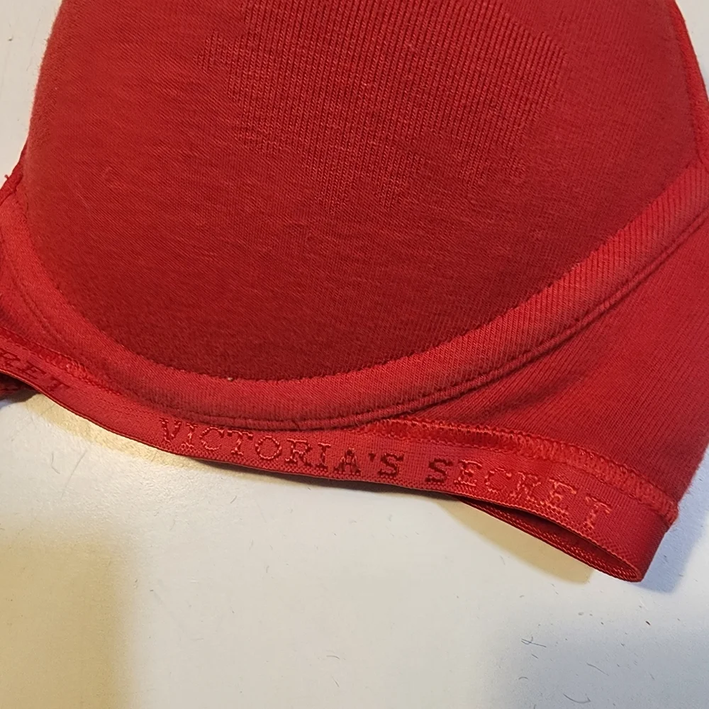 VS Red Underwire Bra 34A
